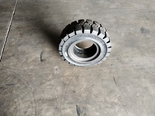 18*7-8 Quick System banden Solid banden voor vorkheftruck in zwart