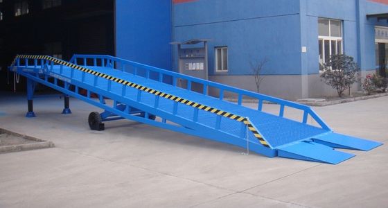 DCQY10-0.5 10 Ton Mobile Hydraulic Ramp, Portable Loading Dock Ramp Customizable