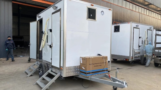 Twee-stand wegvoerbaar Goed inrichting Op maat Toilet Verplaatsbare trailer Douche Toilet verkrijgbaar