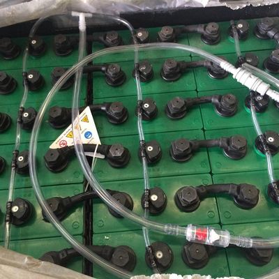 Automatisch water- en hervulsysteem voor snel vorkliftbatterijen