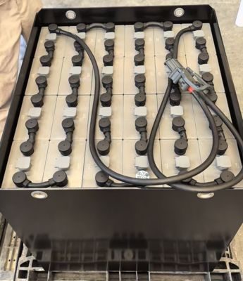 48V 600Ah laag onderhoudselement loodzuur tractiebatterij