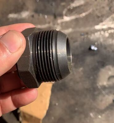 Op maat gemaakte bandmontage-/demontage-machine 500 ton Press-on Solid Tire Press Machine 11KW 480V met CHINT-transformatoren, breekers en contactoren